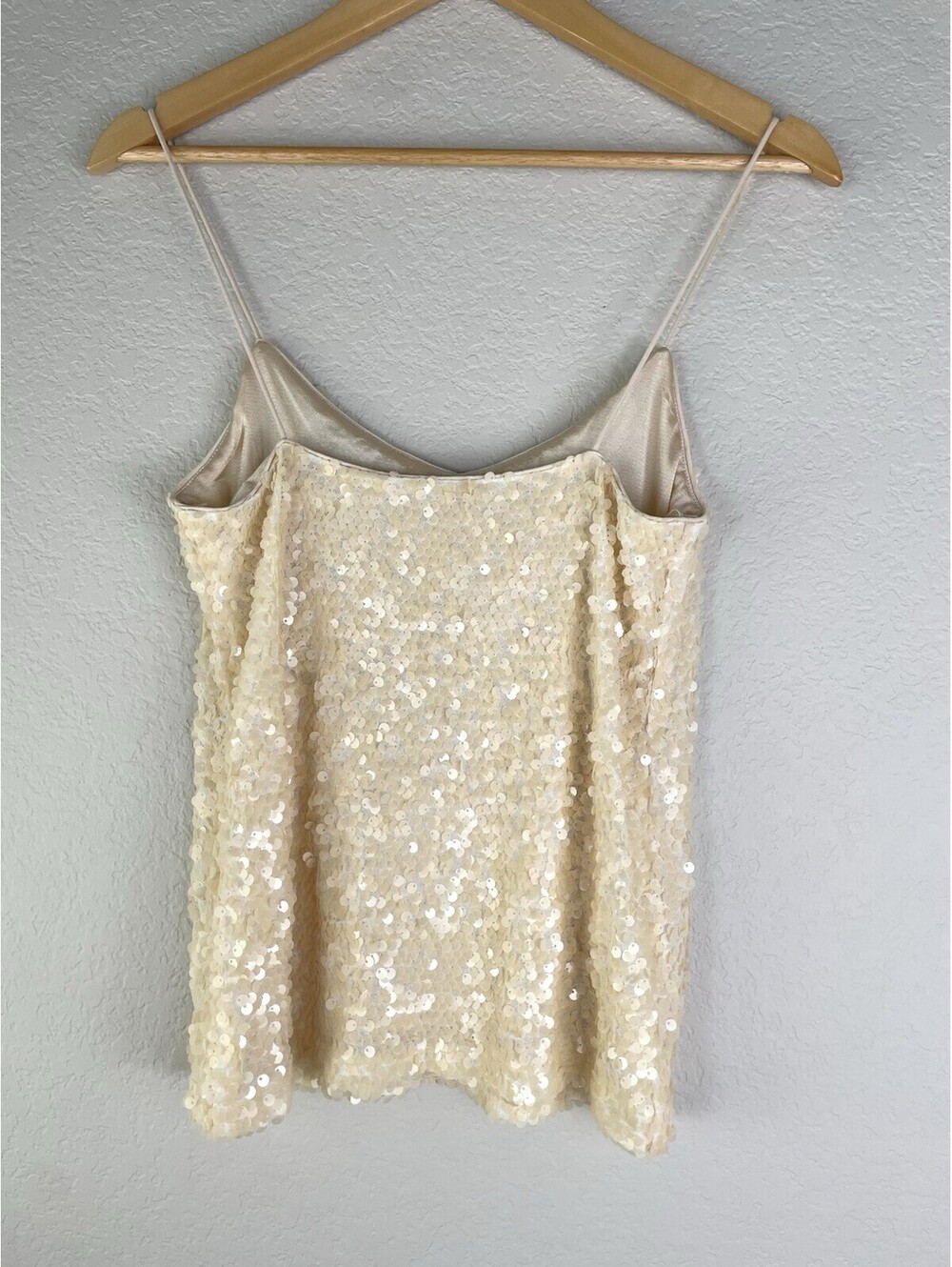 NWT WAYF Sequin Tank Top Cami Womens XS Ivory Cream Sparkle Spaghetti Strap - Picture 3 of 8